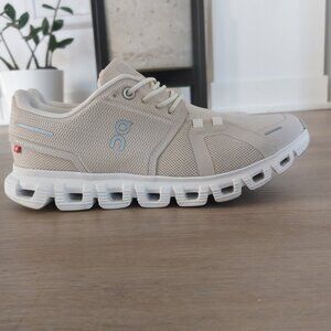 On Cloud 6 Women's Pearl / White Size US 8